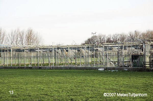 er zit geen glas meer in de kassen